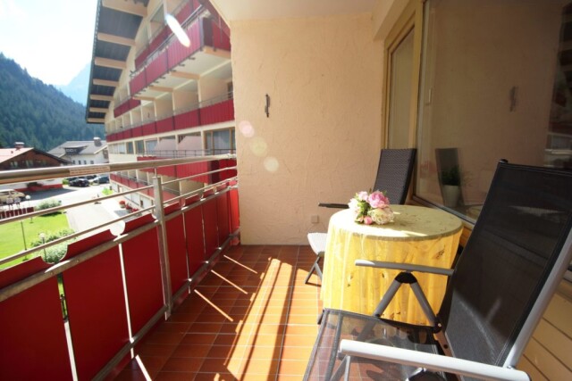 232 Balkon nach Rechts balkon naar rechts scaled 1024x683